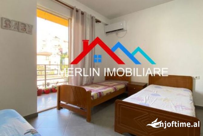 Shtepi ne shitje Apartament ne Tirane, 2+1, Mobilimi E mobiluar, Pagesa 155,000  Euro.