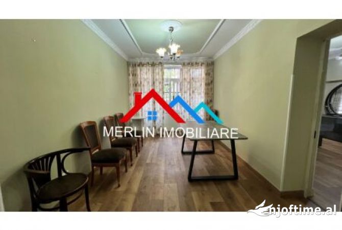 Shtepi ne shitje Apartament ne Tirane, 2+1, Mobilimi E mobiluar, Pagesa 210,000  Euro.