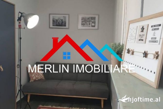 Shtepi me qera 2+1 ne Tirane - 1,200 Euro