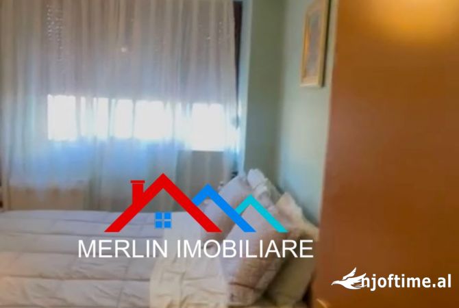 Shtepi ne shitje Apartament ne Tirane, 2+1, Mobilimi E mobiluar, Pagesa 240,000  Euro.