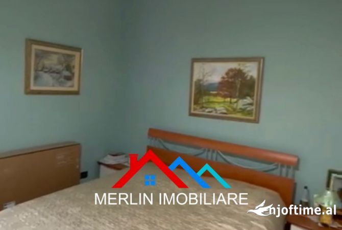 Shtepi ne shitje Apartament ne Tirane, 2+1, Mobilimi E mobiluar, Pagesa 240,000  Euro.