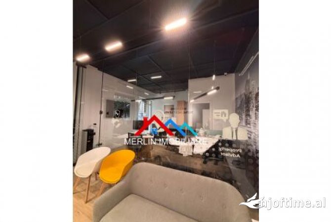 Ambient biznesi me qera 1+1 ne Tirane - 100,000 Leke