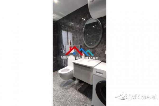 Shtepi ne shitje Apartament ne Tirane, Garsoniere, Mobilimi E mobiluar, Pagesa 330,000  Euro.