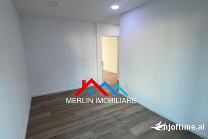 Ambient biznesi me qera 3+1 ne Tirane - 2,300 Euro