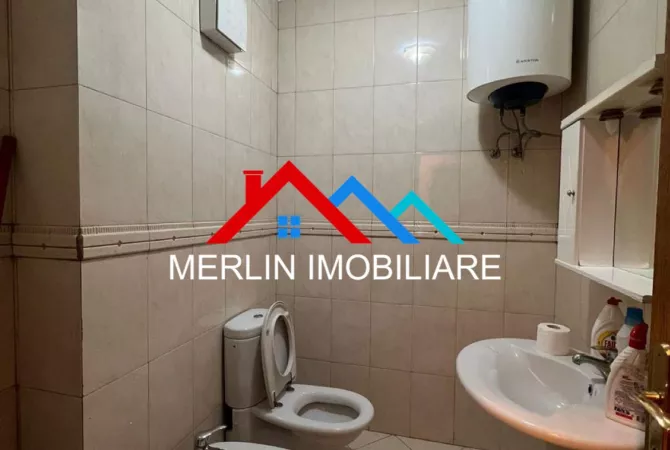 Shtepi me qera Apartament ne Tirane, 1+1, Mobilimi E mobiluar, Pagesa 650  Euro.