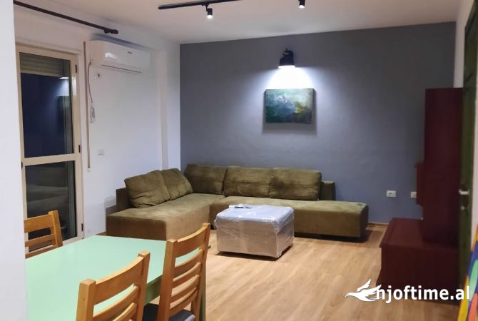 Shtepi me qera 2+1 ne Tirane - 499 Euro