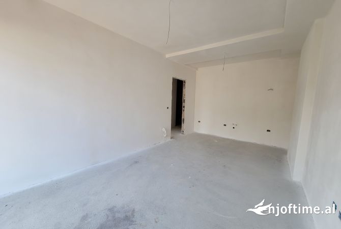 Shtepi ne shitje 1+1 ne Tirane - 155,000 Euro