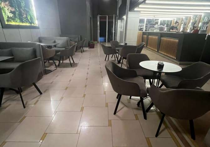 JEPET ME CMIM OKAZION PER QIRA LOKAL BUZE RRUGE TEK ZONA E 5-MAJIT