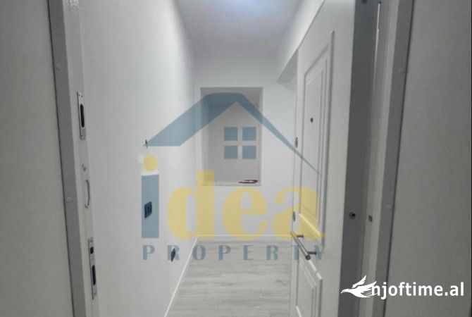 Ambient biznesi me qera 3+1 ne Tirane - 1,300 Euro