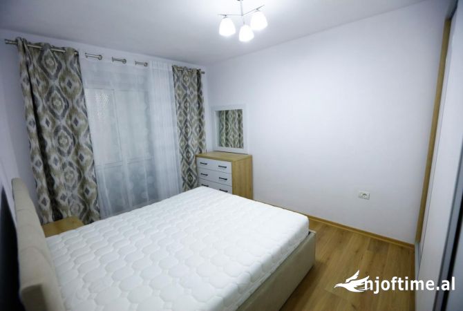 Shtepi me qera 1+1 ne Tirane - 450 Euro