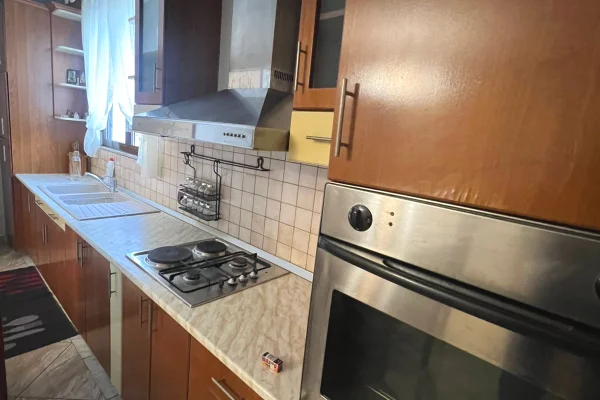 Attic (top floor of the roof) for rent in Tirana 2+1, Furnished