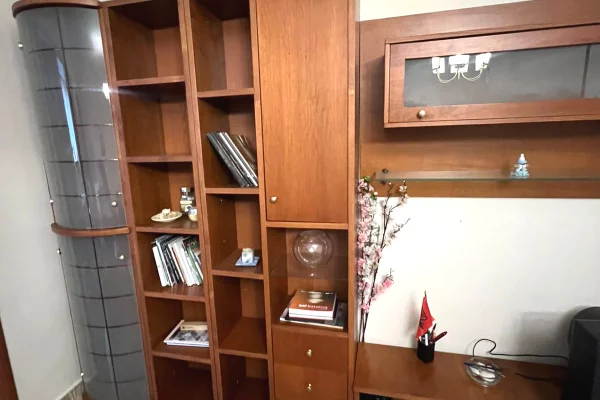 Shtepi me qera 2+1 ne Tirane - 50,000 Leke