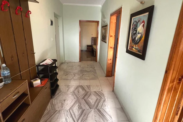 Casa in affitto 2+1 a Tirana - 50,000 Leke