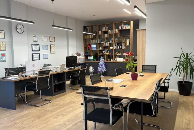 Ambient biznesi me qera 1+1 ne Tirane - 780 Euro