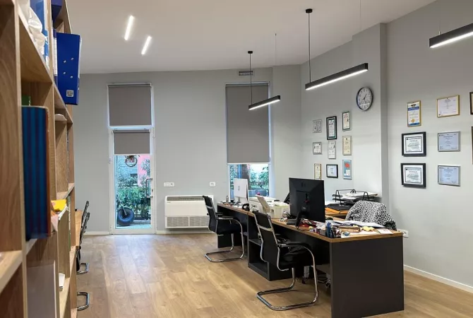 Ambient biznesi me qera 1+1 ne Tirane - 780 Euro
