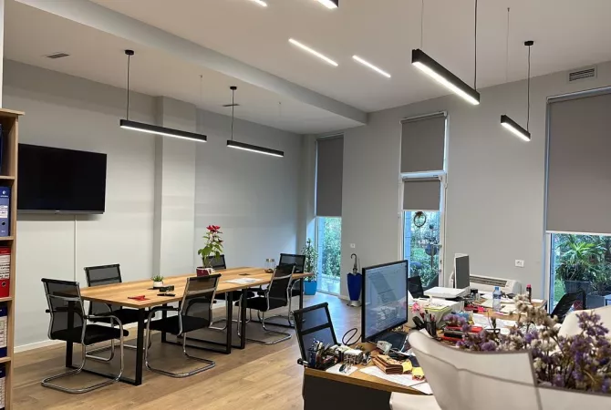 Ambient per zyra ose dyqan me qera