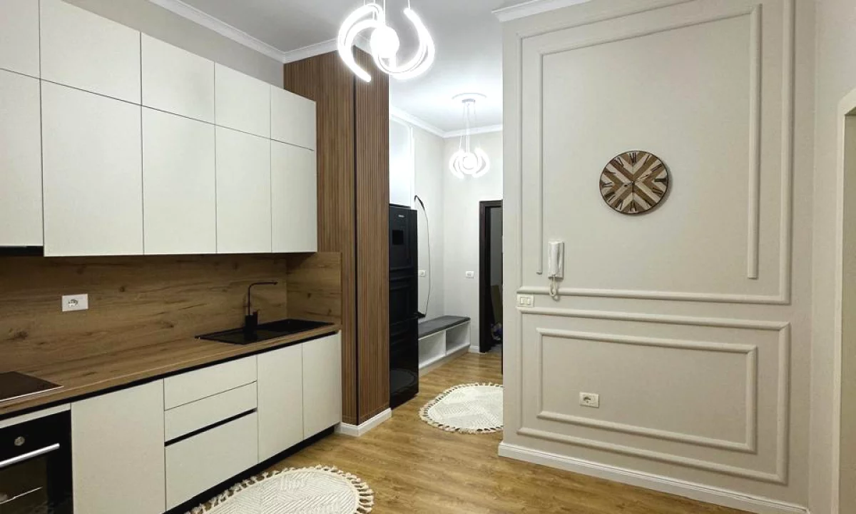 Shtepi ne shitje Apartament ne Tirane, 1+1, Mobilimi E mobiluar, Pagesa 125,000  Euro.