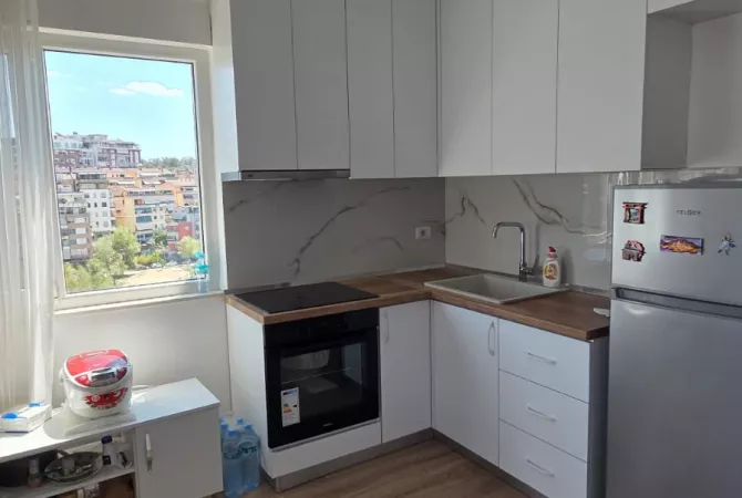Shtepi me qera Apartament ne Tirane, 2+1, Mobilimi E mobiluar, Pagesa 700  Euro.