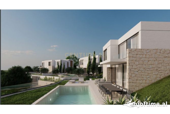 Shtepi ne shitje Vila Luksoze ne Tirane, 4+1, Mobilimi Bosh, pa mobiluar, Pagesa 950,000  Euro.