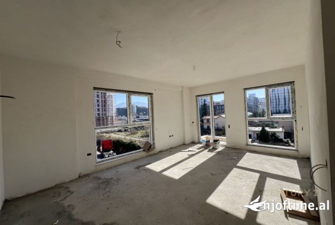 Shtepi ne shitje 2+1 ne Tirane - 170,000 Euro