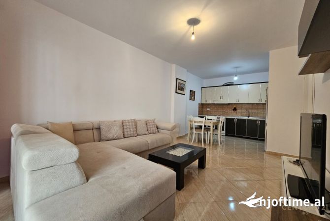 Shtepi ne shitje 2+1 ne Tirane - 120,000 Euro