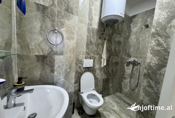 Shtepi me qera 2+1 ne Tirane - 650 Euro
