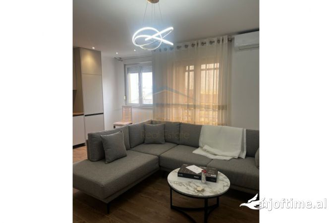 Shtepi me qera 3+1 ne Tirane - 800 Euro