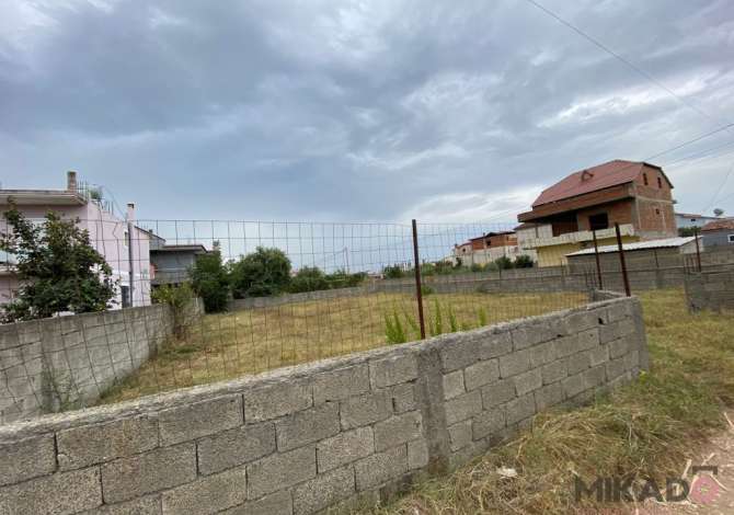 Truall ose Toke ne Tirane - 46,018 Euro