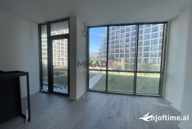 Ambient biznesi me qera 3+1 ne Tirane - 900 Euro