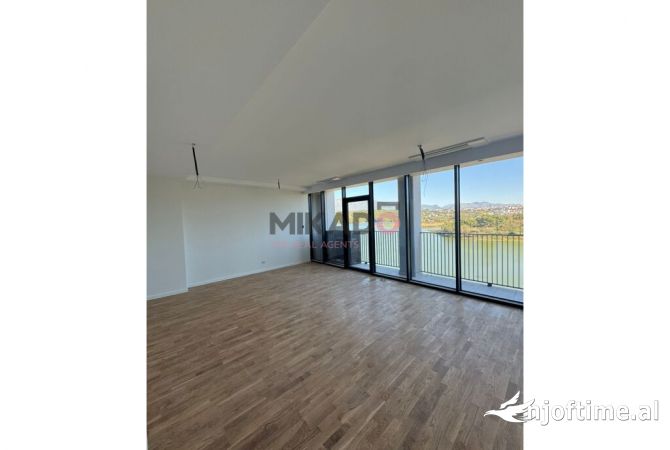 Ambient biznesi me qera 3+1 ne Tirane - 1,700 Euro