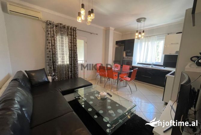 Shtepi me qera 2+1 ne Tirane - 420 Euro