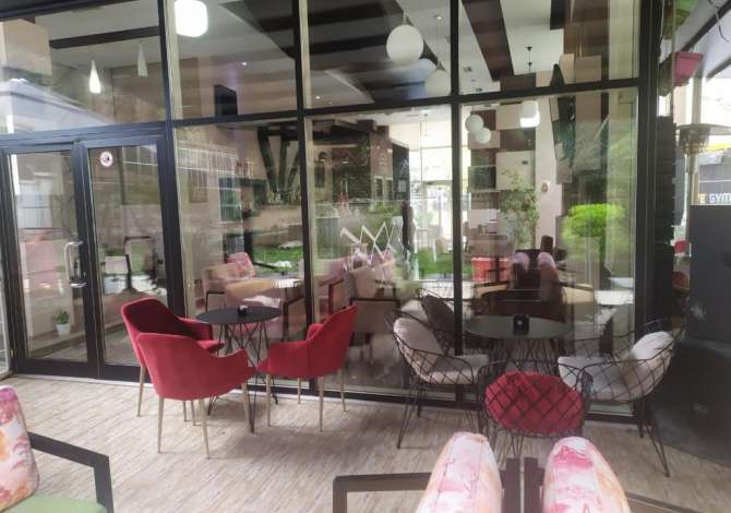 Bar I Kompletuar Me Qera