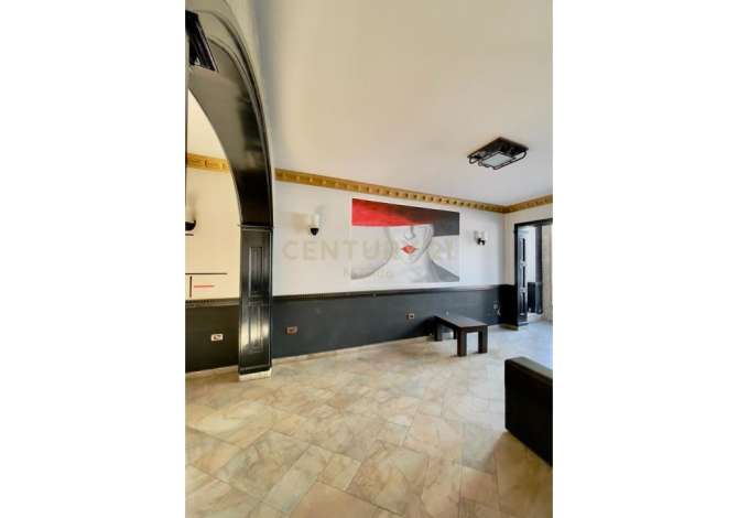 HOTEL ME QIRA, 21 Dhjetori