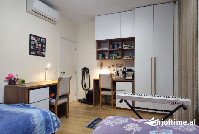Shtepi ne shitje Apartament ne Tirane, 2+1, Mobilimi E mobiluar, Pagesa 245,000  Euro.