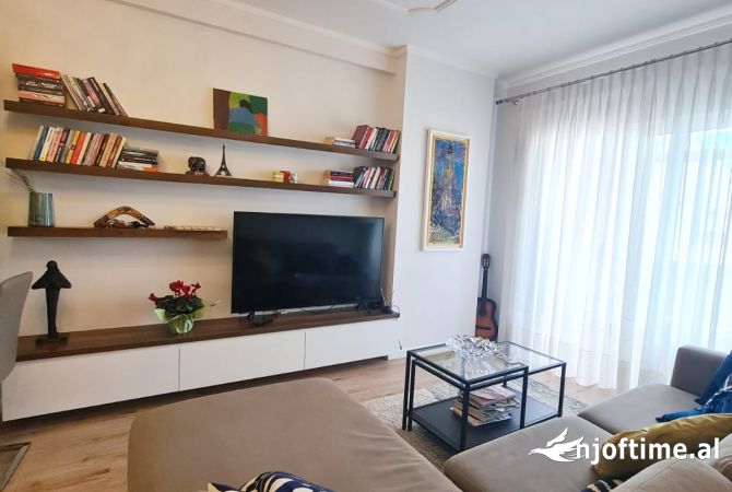 Shtepi me qera 1+1 ne Tirane - 1,000 Euro