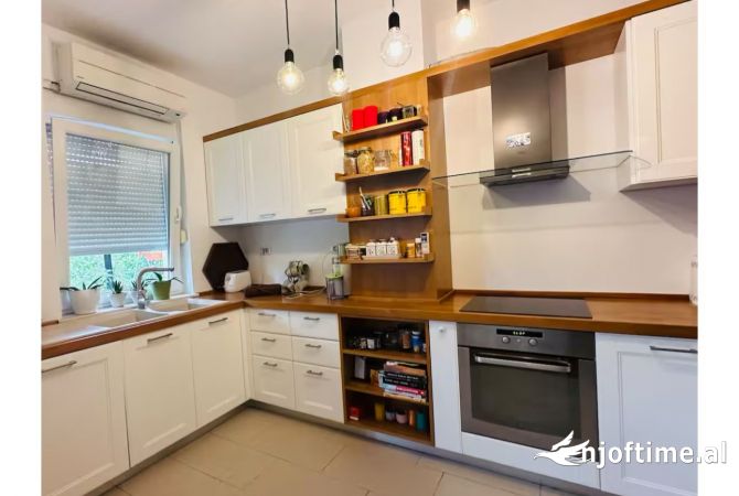 Shtepi ne shitje 2+1 ne Tirane - 428,000 Euro