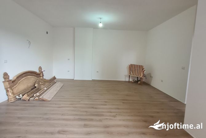 Shtepi ne shitje 2+1 ne Tirane - 163,525 Euro