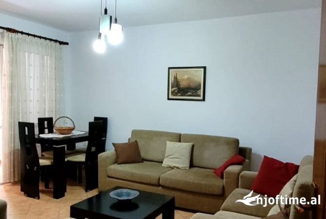 Shtepi me qera 3+1 ne Tirane - 550 Euro