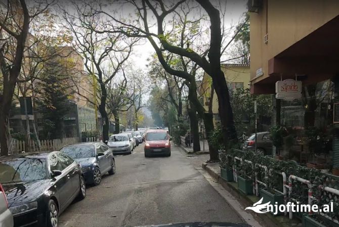 Ambient biznesi me qera 1+1 ne Tirane - 2,500 Euro