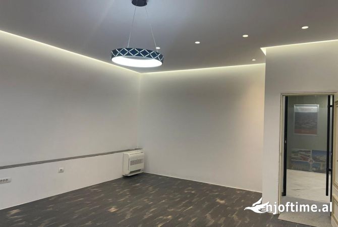 Business Property in Sale 1+1 in Tirana - 270,000 Euro