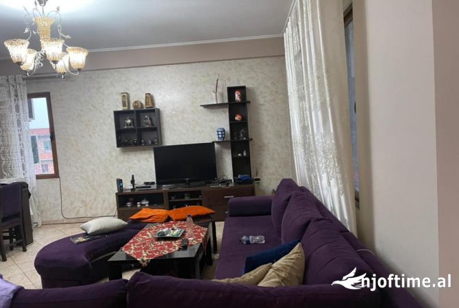 Shtepi me qera 2+1 ne Tirane - 550 Euro