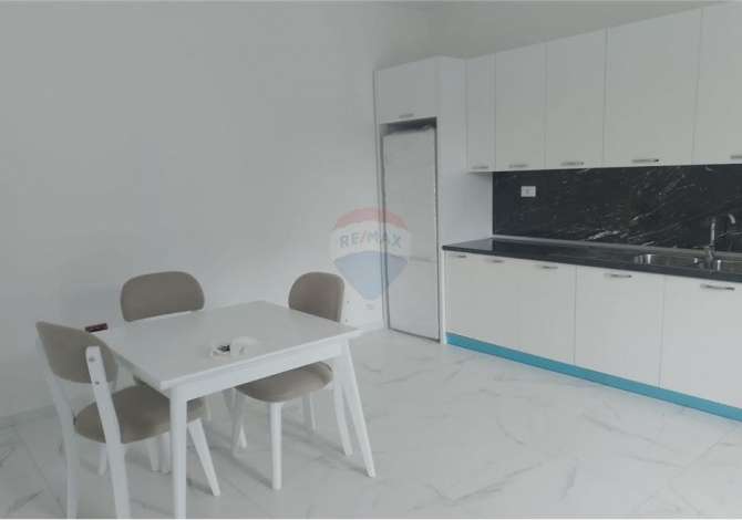 Shtepi me qera 2+1 ne Tirane - 300 Euro