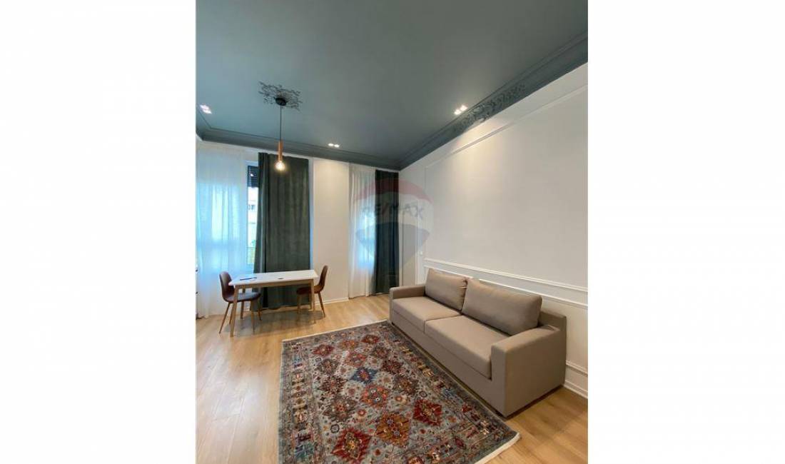 Shtepi me qera Apartament ne Tirane, 3+1, Mobilimi E mobiluar, Pagesa 700  Euro.