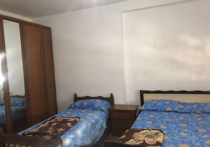Shtepi me qera Apartament ne Tirane, 2+1, Mobilimi E mobiluar, Pagesa 500  Euro.
