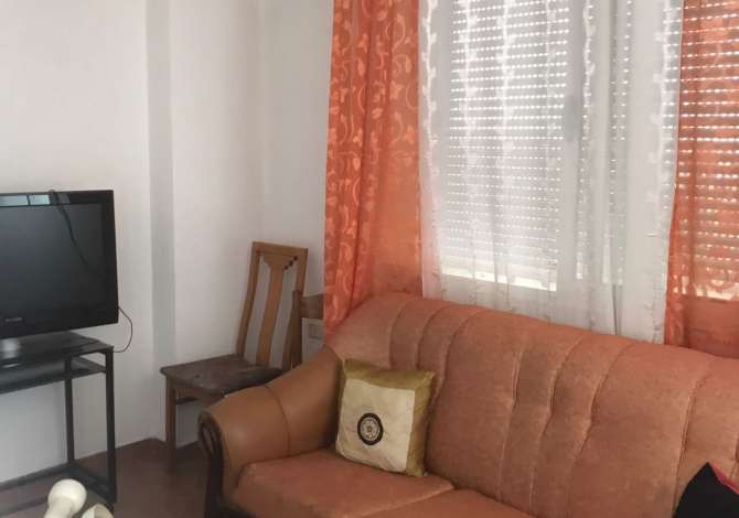 Shtepi me qera 2+1 ne Tirane - 500 Euro