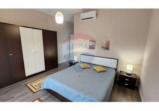 Shtepi me qera 2+1 ne Tirane - 800 Euro