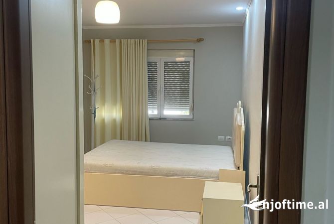 Shtepi me qera 1+1 ne Tirane - 400 Euro