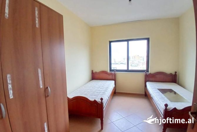 Shtepi me qera 2+1 ne Tirane - 600 Euro