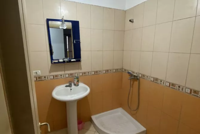 Shtepi me qera 2+1 ne Tirane - 600 Euro