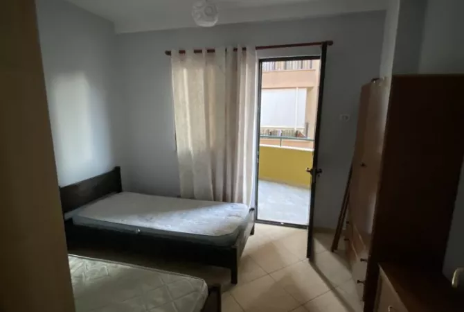 Shtepi me qera Apartament ne Tirane, 2+1, Mobilimi E mobiluar, Pagesa 600  Euro.